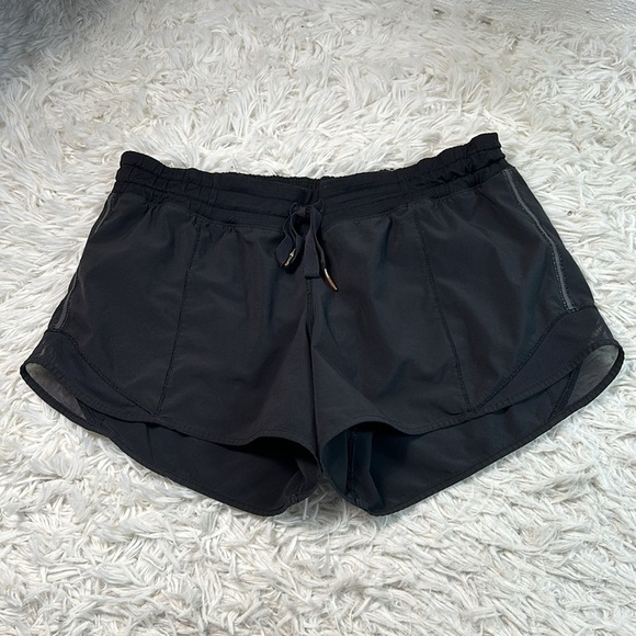 Lululemon Hotty Hot Short Black - Picture 1 of 7